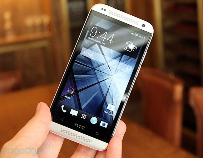 Trải nghiệm nhanh HTC Zara: “Con lai” của One và Desire