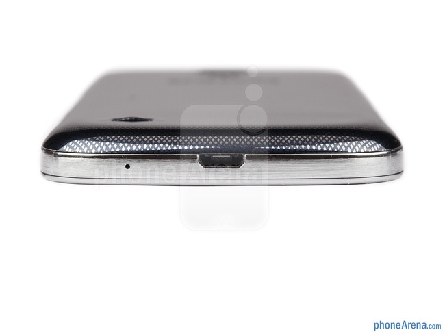 Galaxy S4 mini: Bản sao thu nhỏ đáng tiền của S4