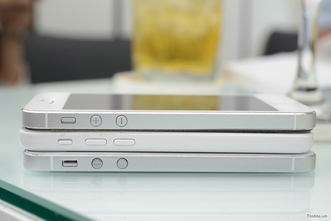 iPhone 5S và 5C có cổng Lightning mới?