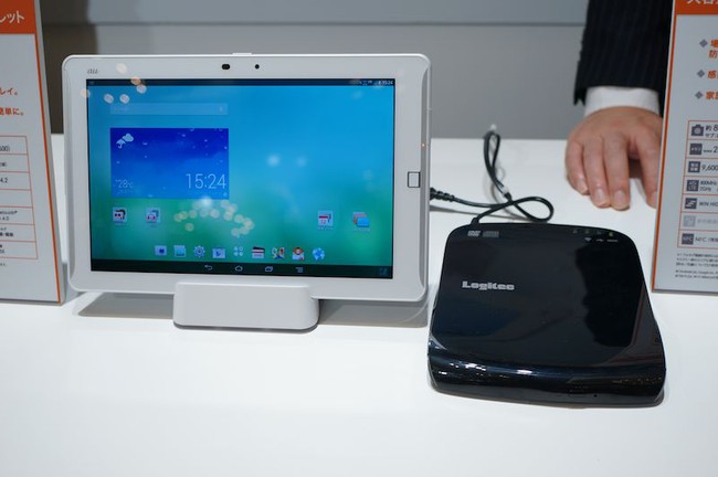 Arrows Tab FJT2: Tablet Android chạy chip Snapdragon 800, c&oacute; cảm biến v&acirc;n tay