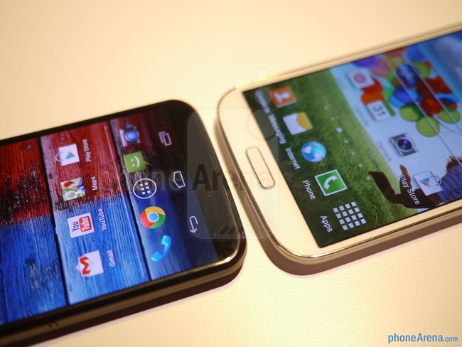 Moto X đã đủ tầm vượt qua cái bóng của Galaxy S4 ?