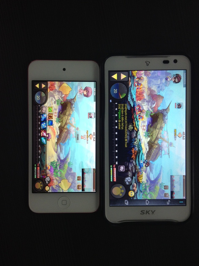  Hình ảnh iGà phiên bản Android và iOS, có thể thấy màu sắc hiển thị của 2 thiết bị đều tươi, đẹp mắt mặc dù bản iOS đã update cao hơn.