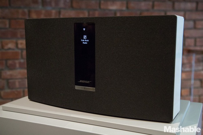  SoundTouch 30 (700$) là loa lớn nhất được thiết kế dành cho các phòng rộng