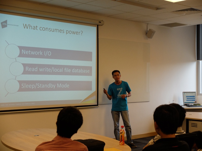  Đại diện Zalo chia sẻ tại Barcamp về kinh nghiệm giải quyết bài toán tiết kiệm điện năng