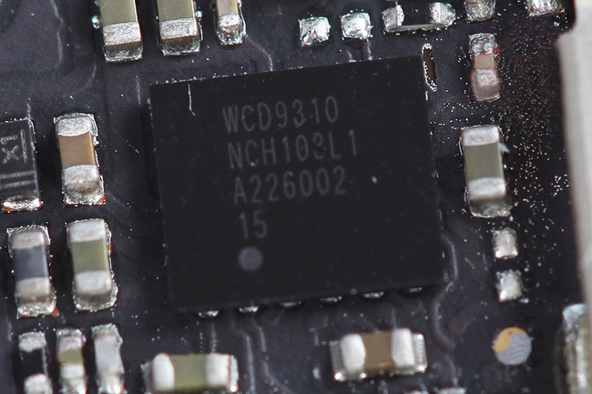  Ảnh 18 - Chip xử lý âm thanh độc lập Qualcomm WCD9310, giống Nexus 4.
