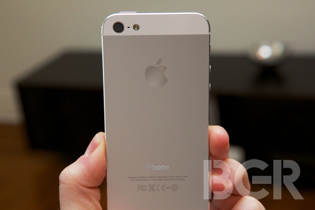 Tin đồn: iPhone 5S và iPad 5 có vỏ siêu cứng làm từ kim loại lỏng 