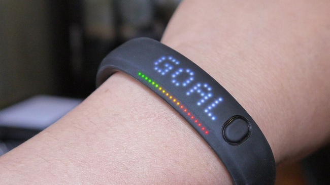 Vòng đeo tay Fuelband giúp cải thiện sức khỏe tình dục