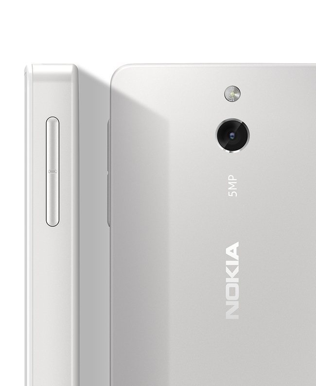 Nokia 515 chính thức ra mắt: Vỏ nhôm, giá 3 triệu đồng