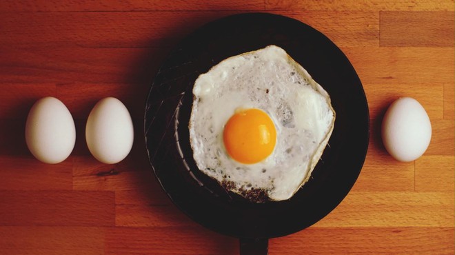  Bữa nào cũng ăn trứng, liệu máu của bạn liệu có đặc lại vì nhiều cholesterol? 