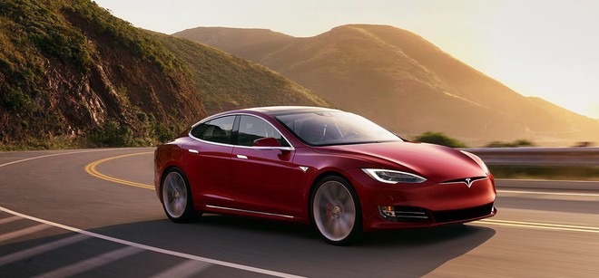  Các nhà phân tích cho rằng cổ phiếu của Tesla sẽ giảm trong năm tới. 