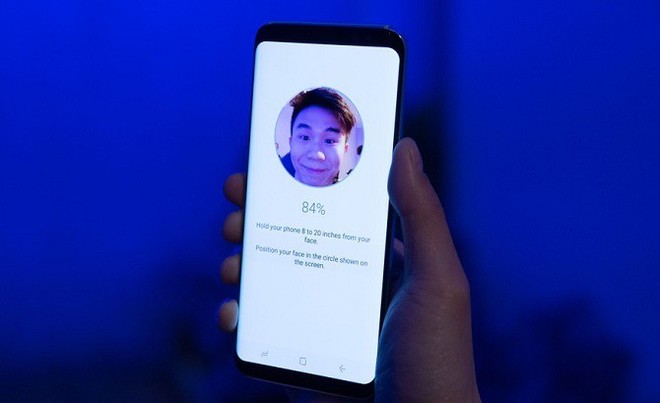  Face ID vẫn có mặt trên Galaxy S8 và Note8, nhưng rất dễ bị hack. 