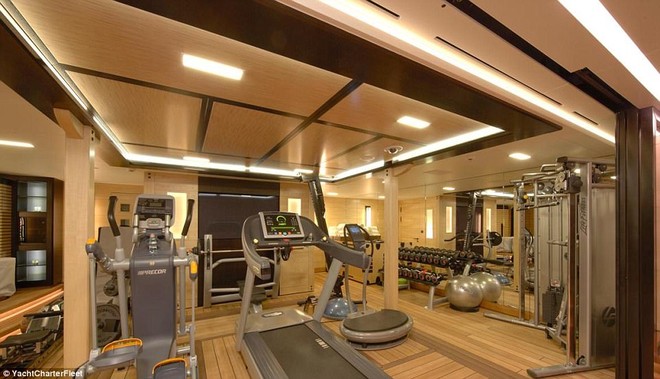  Cận cảnh phòng gym trên thuyền. 