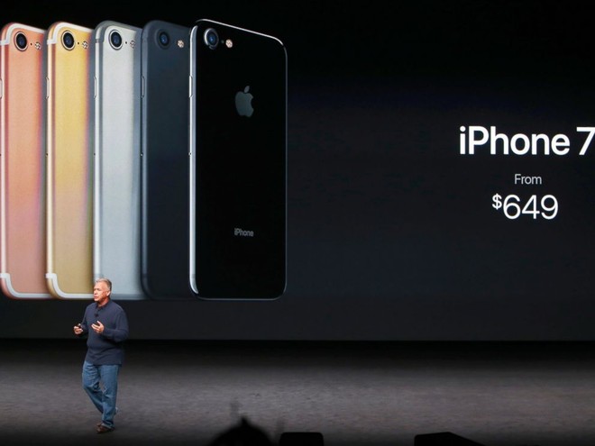 Mức giá khởi điểm truyền thống của iPhone đã bị đột ngột phá bỏ trong năm nay.