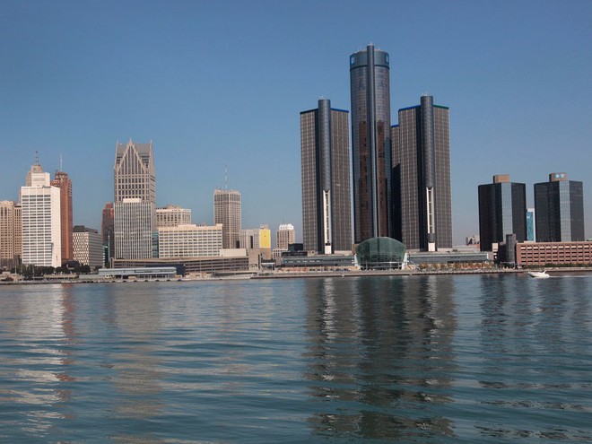 Detroit, Michigan: Phát ngôn viên của thành phố nói rằng họ đang đánh giá về cơ hội giữa lúc các ông lớn bất động sản tỏ ra thiếu thiện chí.