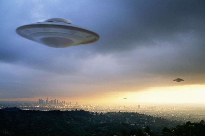 Sử dụng khoa học, cựu nhân viên NASA giải mã hầu hết những lần người dân nhìn thấy UFO - Ảnh 2.