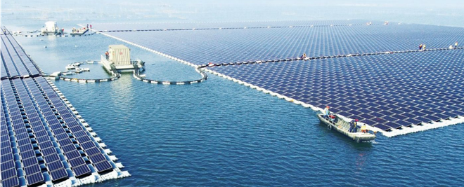  Trang trại điện mặt trời trên mặt nước 