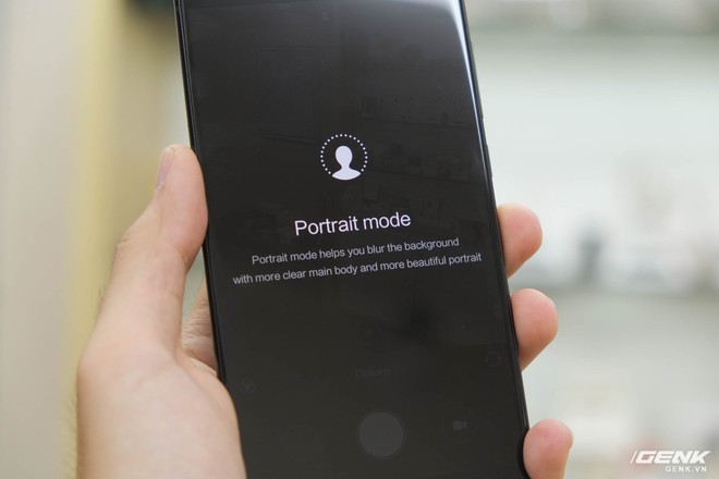  Camera của Mi Note 3 hỗ trợ tính năng chụp ảnh xóa phông, được gọi là chế độ Chân dung 