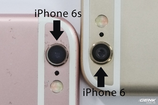  Ở chiếc iPhone 6s với vỏ zin, người dùng sẽ chỉ thấy một màu đen sâu thẳm khi nhìn vào camera. Trên iPhone 6 và đa phần vỏ lô hiện nay, sẽ có một phần viền xám bao quanh. 