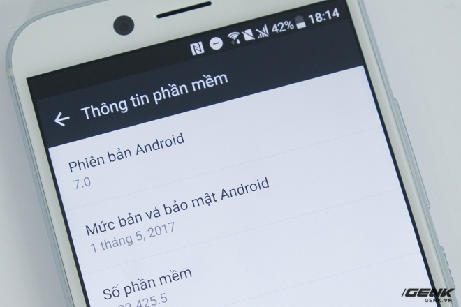  Phiên bản hệ điều hành đi kèm là Android 7.0 Nougat 