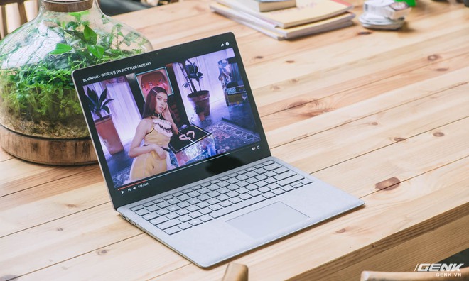  Surface Laptop sở hữu một màn hình cho chất lượng tốt 
