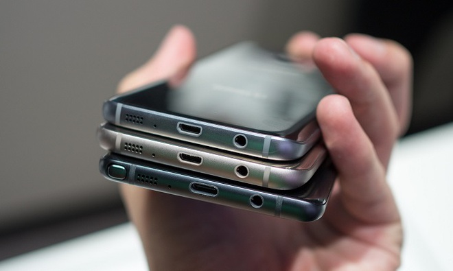 Samsung đã âm thầm nâng giá từ từ cho dòng Galaxy S và Galaxy Note trong vòng 2 năm qua.