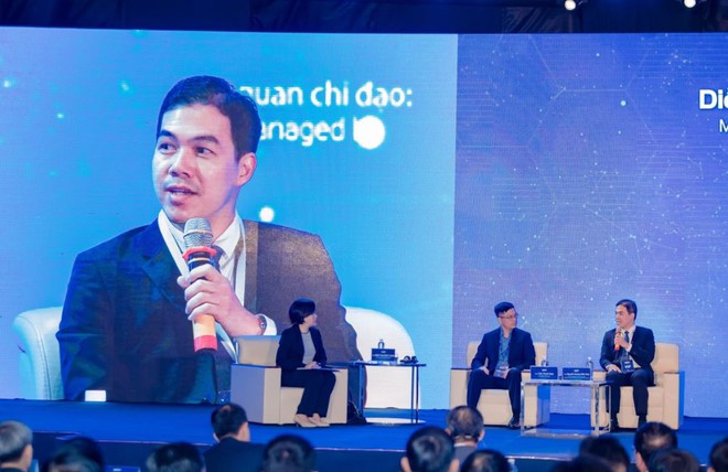 Ông Nguyễn Quang Hiền Huy, Phó Tổng giám đốc, Giám đốc Điều hành ngành hàng Thiết bị Di động Công ty Điện tử Samsung Vina 