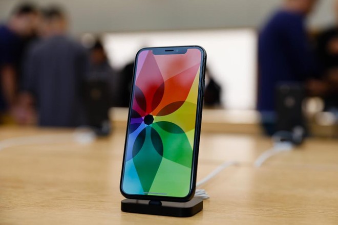 Thành công của iPhone X có đóng góp rất lớn từ canh bạc FaceID