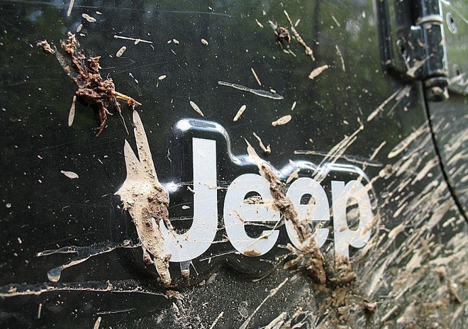 Nhưng Jeep mới là biểu tượng trong lòng người hâm mộ ôô
