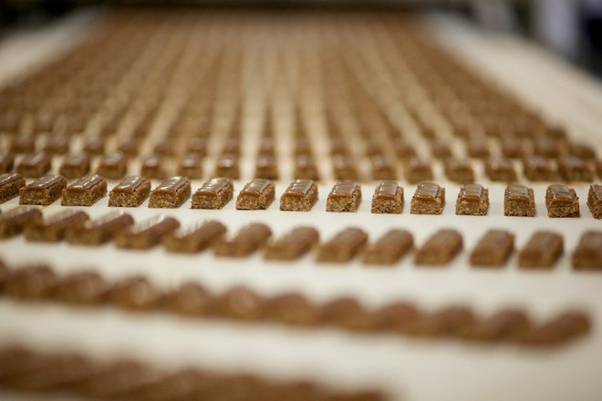  Những viên kẹo sô cô la sử dụng đường mới của Nestlé 
