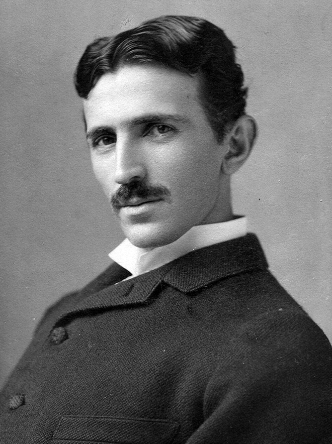  Tesla ở tuổi 34, đây có lẽ là bức ảnh được biết tới nhiều nhất của ông. 