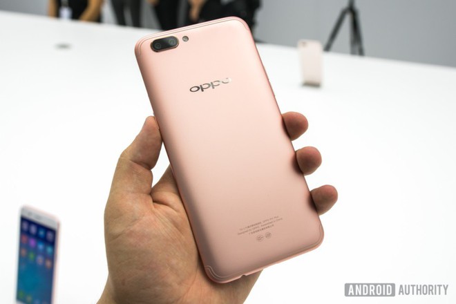  Oppo đang làm mưa làm gió nhờ sự thành công của model Oppo R11 