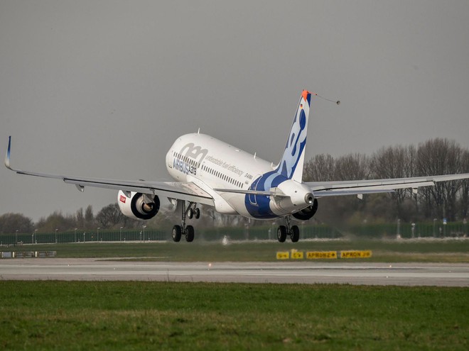  Chuyến bay đầu tiên của chiếc Airbus ACJ319neo 