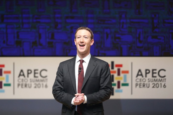  Zuckerberg tại Diễn đàn hợp tác kinh tế Châu Á Thái Bình Dương hàng năm tại Lima, Peru, năm 2016. Giờ đây, một trong những người đàn ông thành công và giàu có nhất thế giới đã chú trọng hơn đến ngoại hình. 