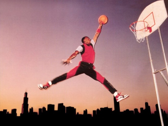  Logo Jumpman trên giày Jordan là ở đây ra chứ đâu 