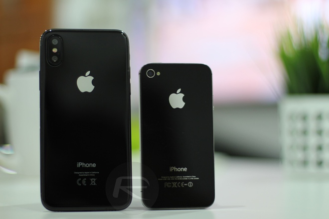  iPhone X Black với iPhone 4/4s 