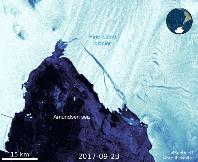  Hình ảnh từ vệ tinh Sentinel1 cho thấy tảng băng trôi trên sông băng đảo Pine có diện tích khoảng 267km2 