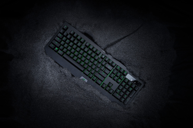  Bàn phím cơ BlackWidow Ultimate mới của Razer vừa nhỏ gọn lại vừa có khả năng chống nước rất tốt 