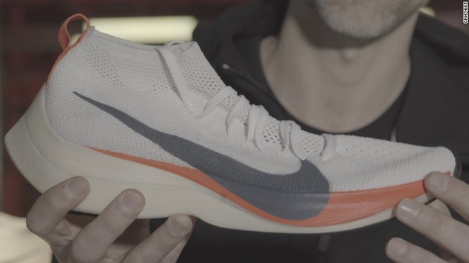  Hầu hết các vận động viên đạt thành tích cao ở Boston Marathon vừa diễn ra đều đã sử dụng đôi giày mới của Nike này. 