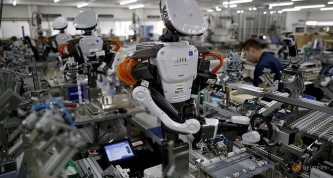 Những robot thay thế hàng nghìn con người trong sản xuất 