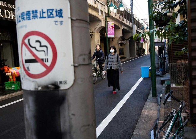 Nhật Bản: Tăng 6 ngày nghỉ phép cho những nhân viên không hút thuốc lá - Ảnh 1.