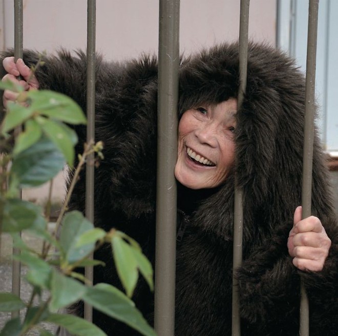 Cụ bà 89 tuổi người Nhật khiến cả thế giới phát sốt với bộ sưu tập ảnh tự chụp cực kỳ hài hước - Ảnh 3.