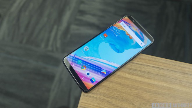 OnePlus 5T: Sự trở lại của kẻ hủy diệt smartphone cao cấp - Ảnh 1.