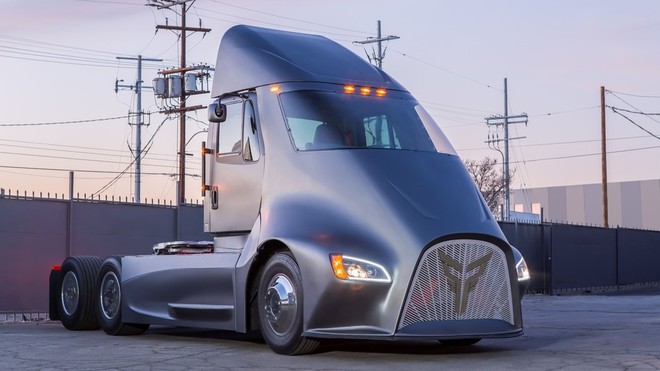 Chiếc xe tải điện này sẽ là đối thủ cạnh tranh trực tiếp với Tesla Semi, dự kiến ra mắt vào năm 2019 - Ảnh 1.