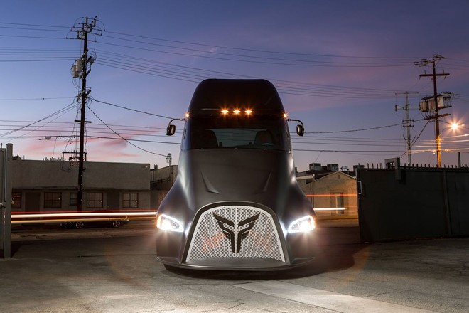 Chiếc xe tải điện này sẽ là đối thủ cạnh tranh trực tiếp với Tesla Semi, dự kiến ra mắt vào năm 2019 - Ảnh 2.