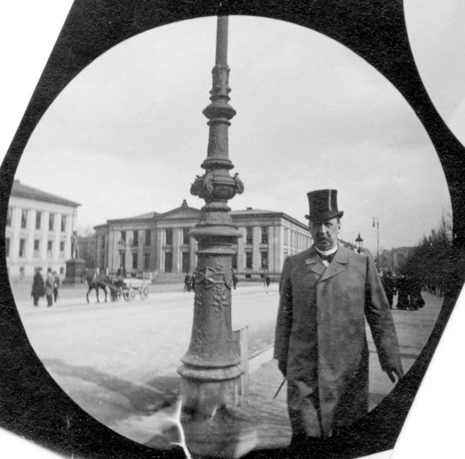 GoPro của 127 năm trước: Giấu máy ảnh gián điệp trong áo rồi chụp lại mọi thứ trên đường phố - Ảnh 10.
