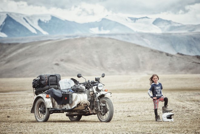 Bộ ảnh du lịch gia đình tuyệt đẹp: Đưa con trai 6 tuổi đi 26.000km qua 12 quốc gia bằng mô tô ba bánh - Ảnh 13.