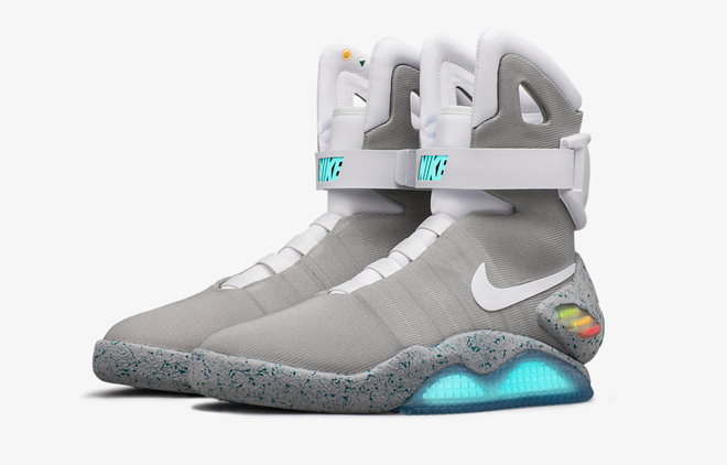  Nike MAG 