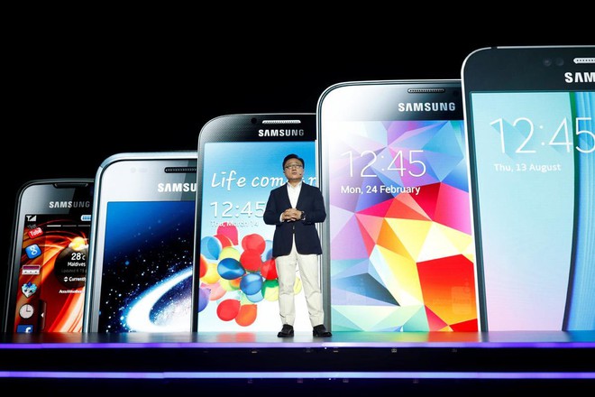  Chủ tịch Koh Dong-jin phát biểu tại sự kiện ra mắt Samsung Galaxy Note 8 ở Seoul, Hàn Quốc. 