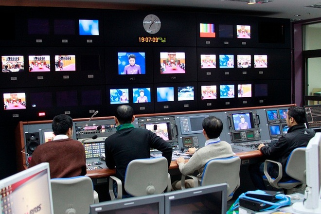 Việt Nam đang dần loại bỏ truyền hình tương tự, tiến tới số hóa truyền hình. Ảnh: VTV