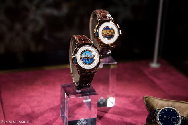  Đây là một trong những mẫu đồng hồ đặc biệt, được sản xuất để kỉ niệm sự kiện triển lãm của hãng Patek Philippe. 